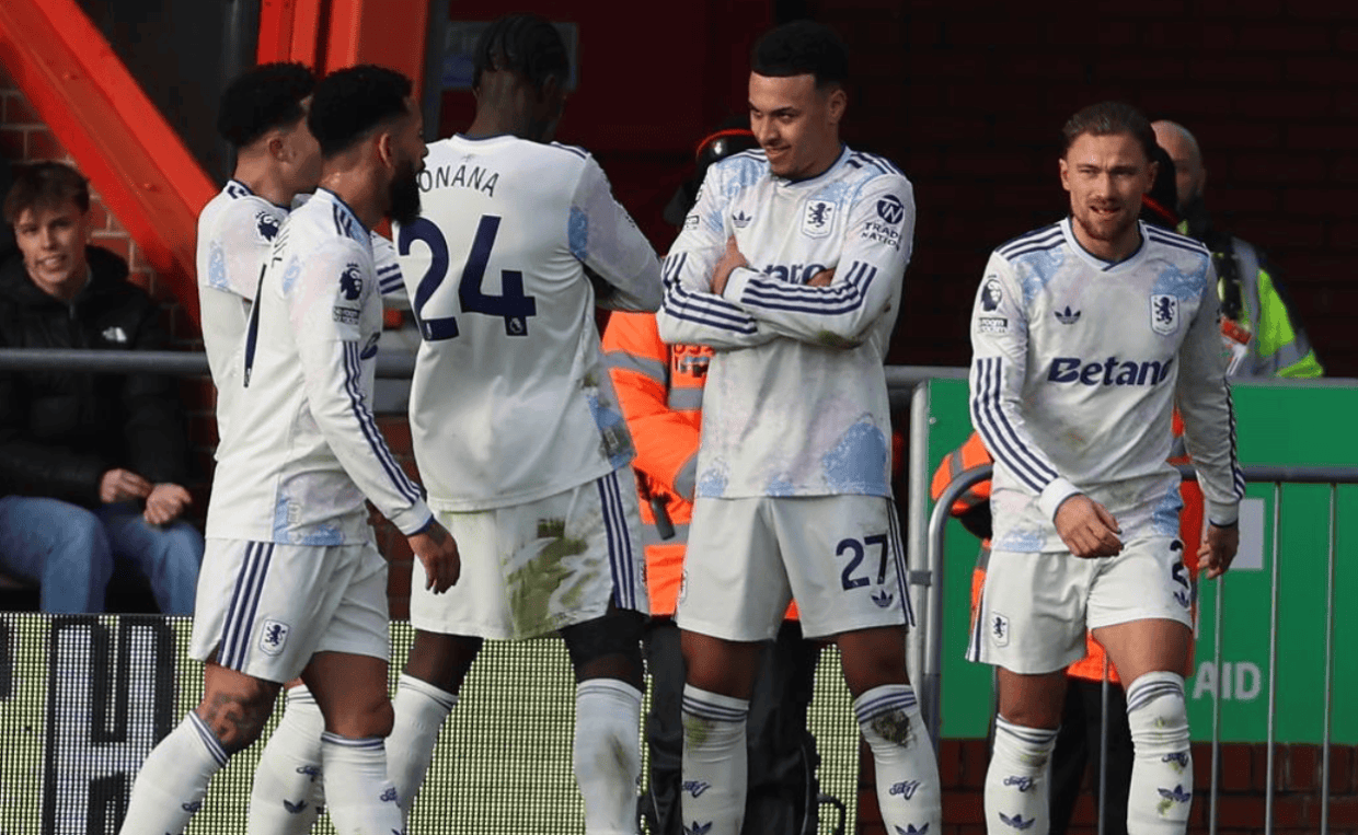 英超第3翻车，2场丢掉5分，埃梅里怒了，争冠希望接近破灭